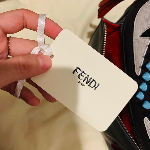 Brand new fendi back pack real fur - Picture 5 of 8